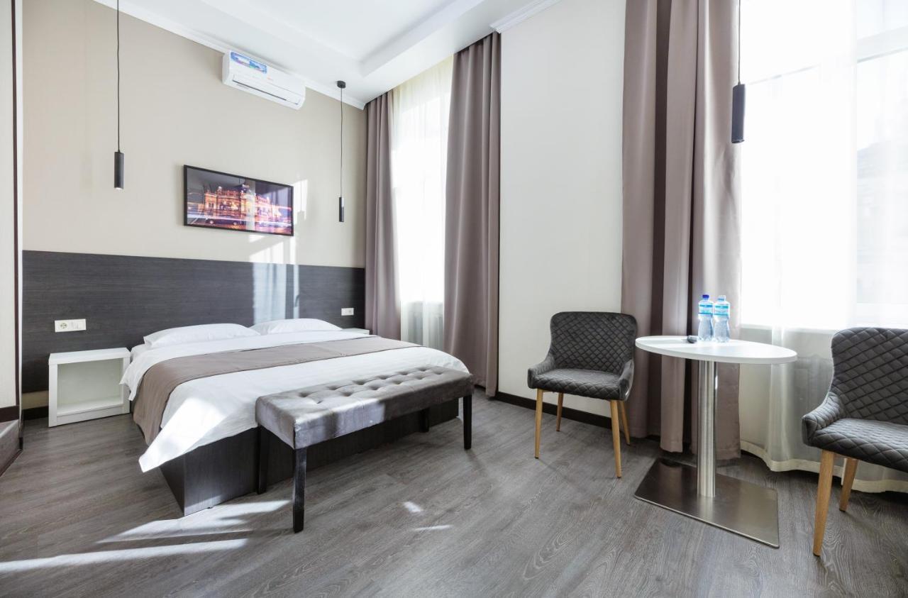 Apart Hotel Maidan Kyiv Exterior photo
