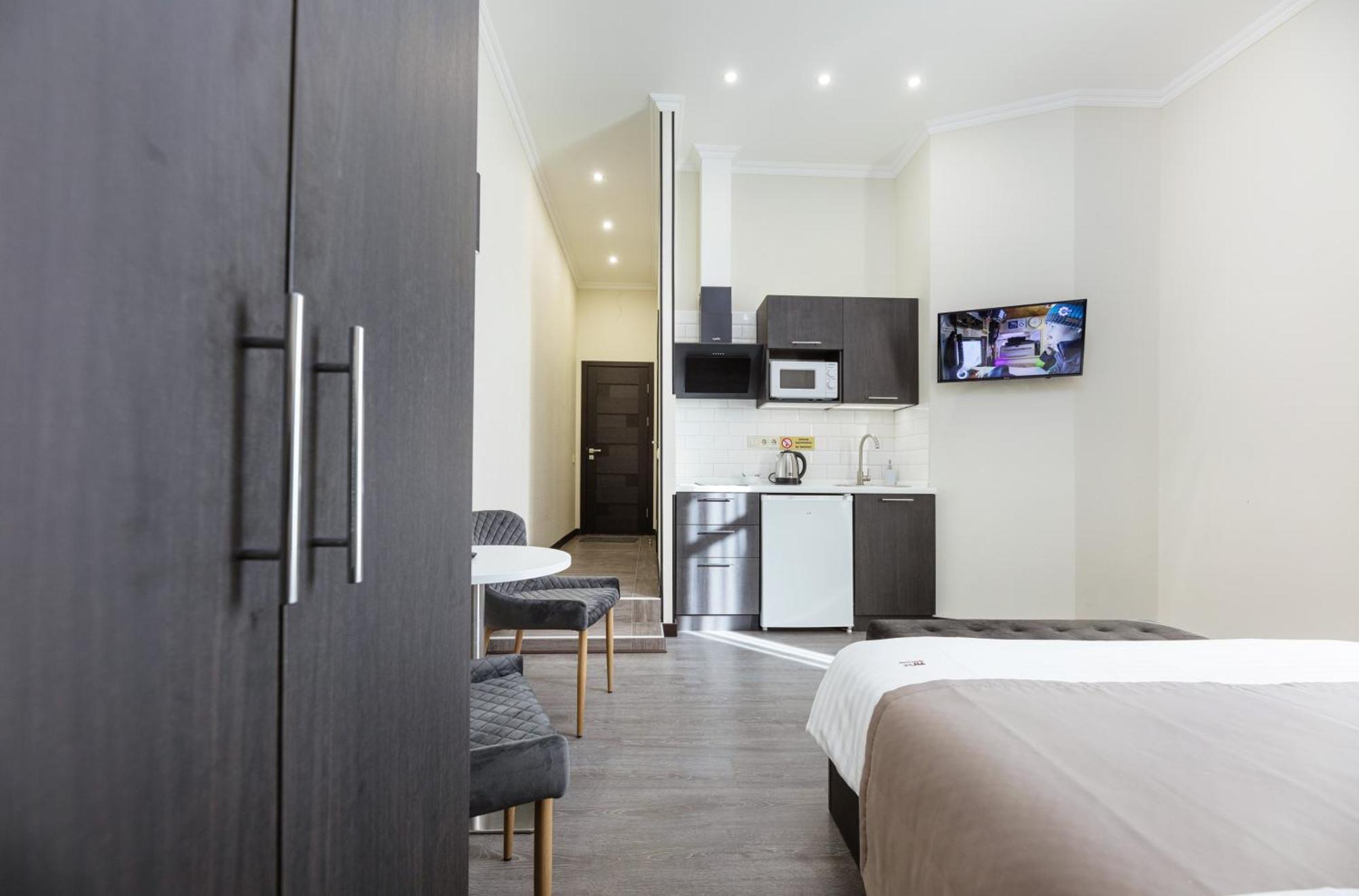 Apart Hotel Maidan Kyiv Exterior photo